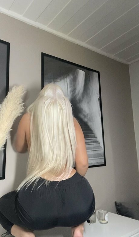 ninanyhagen hermosa estrella foto