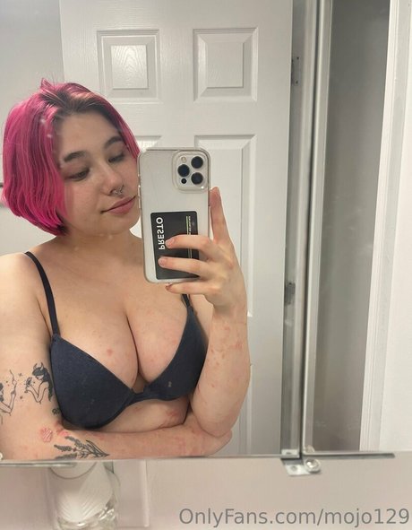 mojo129 modelo xxx imagen