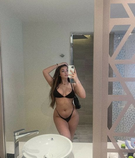 Kiera Lucy estrella porno mejor recopilación