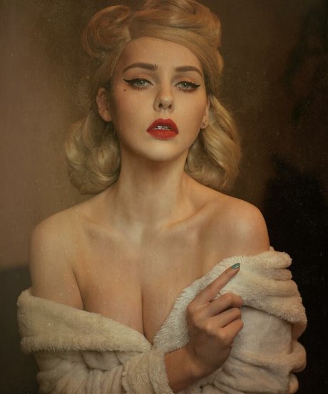 Alina Rin arte estelar galería