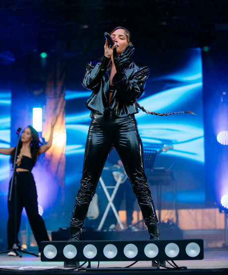 Julia Wieniawa modelo gratis recopilación