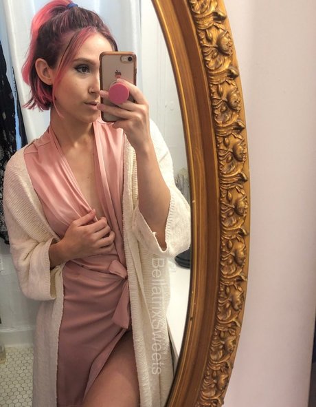 BellatrixSweets estrella del sexo fotos