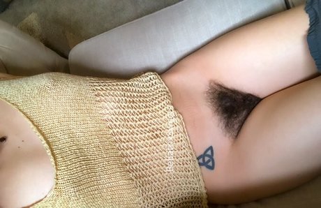 BellatrixSweets estrella desnuda galerías