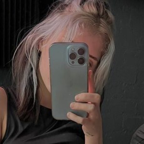 naiadeityy estrella desnuda imagen