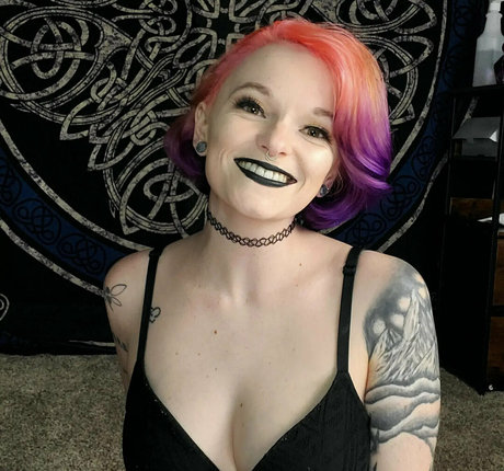 tatteasefree modelo adulto imagen