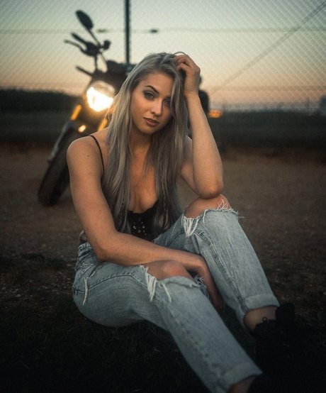 Farbenfuchs hermosa estrella porno galería