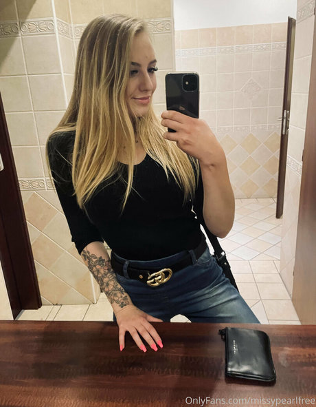 travesti de pene pequeño onlyfans adulto perfecto fotos