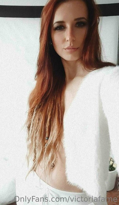 victoriafame actriz desnuda foto