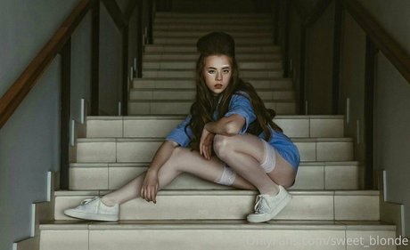 hot blonda modelo pornografico galería