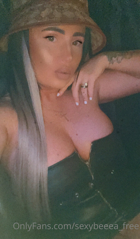 sexybeeea free estrella xxx imágenes