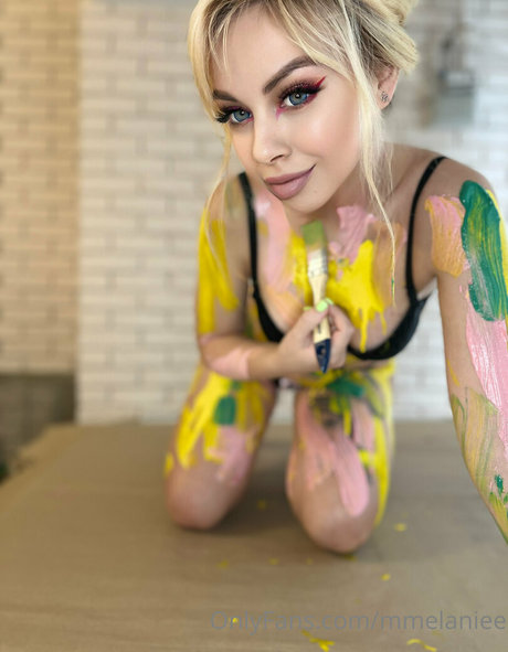 dianakussfree bonita modelo foto