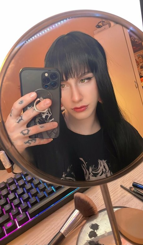 nobarusora arte modelo galería