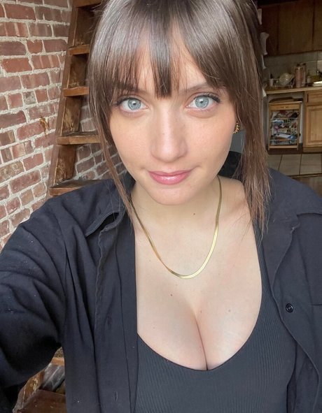 Alanah Mackie modelo pornografico galerías