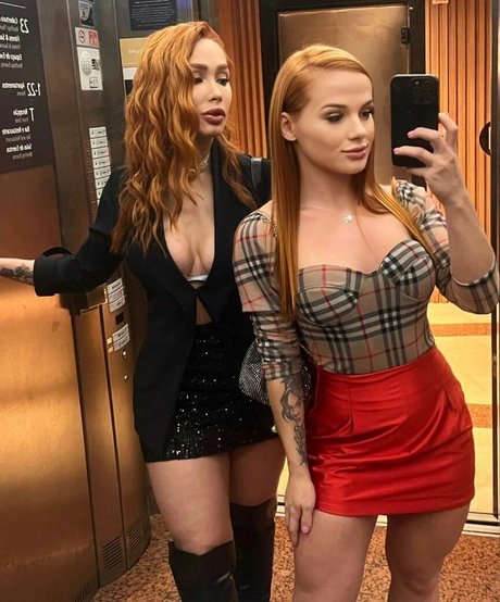 Alice Beaumont sexo estrella galerías