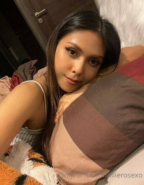 allierosexo estrella porno sexy foto