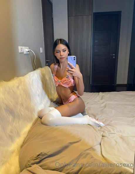 allierosexo desnudos de modelos fotos