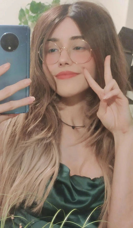 Catplant ASMR actriz de desnudos foto