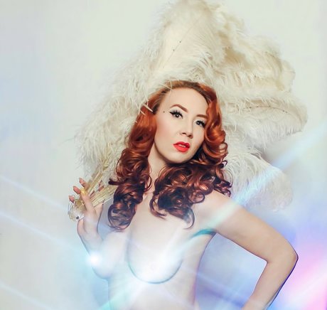 Juliette Electrique estrella porno bonita galerías