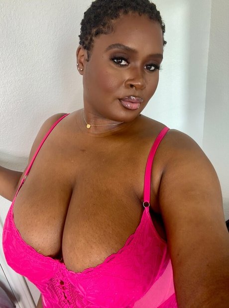 lingerieloungefree actriz caliente galerías