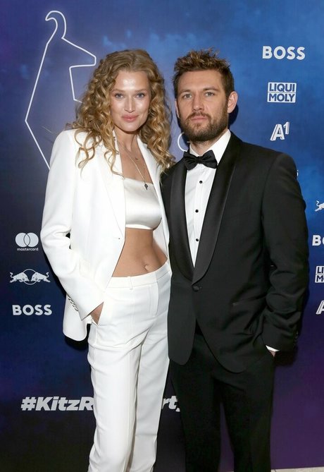 Toni Garrn arte modelo galería