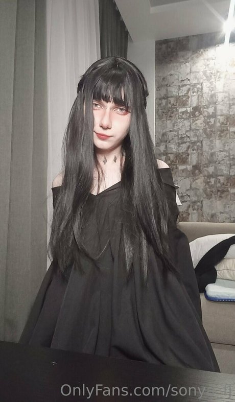 sonya fj estrella desnuda foto