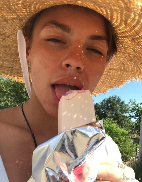 missorgaasm modelo erótico imágenes