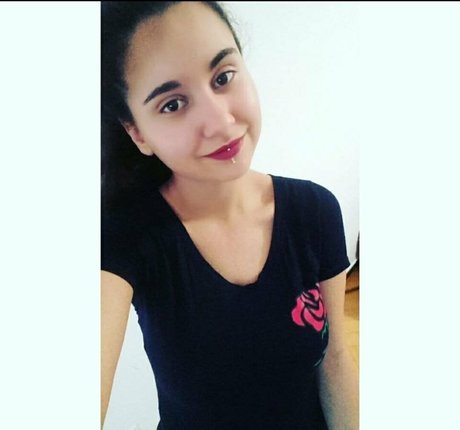 babyflorcita modelo desnuda archivo