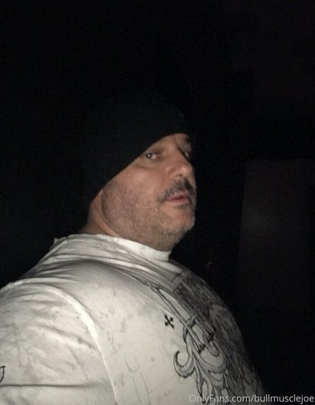 bullmusclejoe desnudos de estrellas porno foto