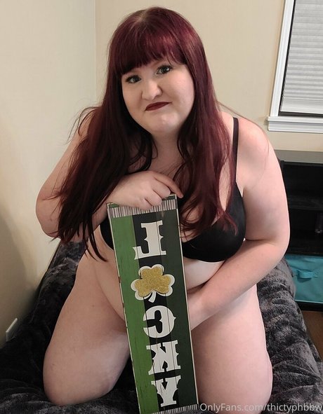 thictyphbbw hermosa estrella porno imagen