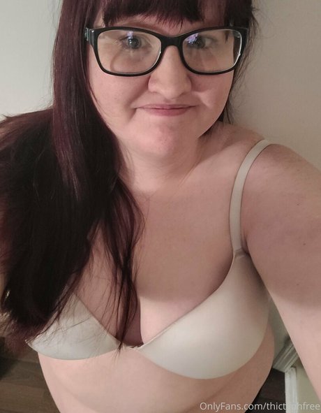 thictyphbbw actriz caliente galería