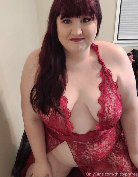 thictyphbbw bonita actriz imagen