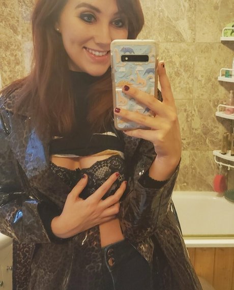 bigblueeyes666 modelo desnudo archivo