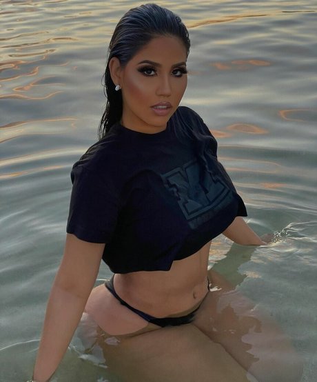 Oriana Falla estrella desnuda imágenes