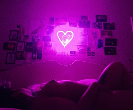 bbyjxney_ estrella porno desnuda imágenes