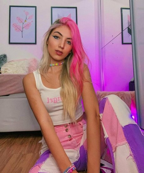 Ale Maze arte estrella porno imagen