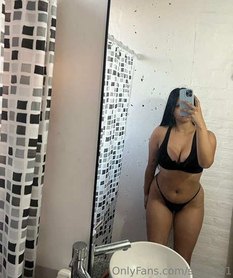 tetas gigantes onlyfans hermosa perfecta foto