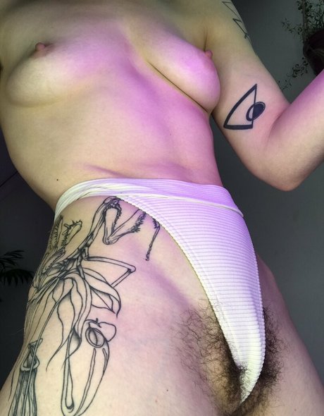 lolobrow hermosa estrella porno galería