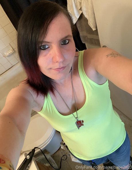 barrelbabe2020 modelo sexual foto