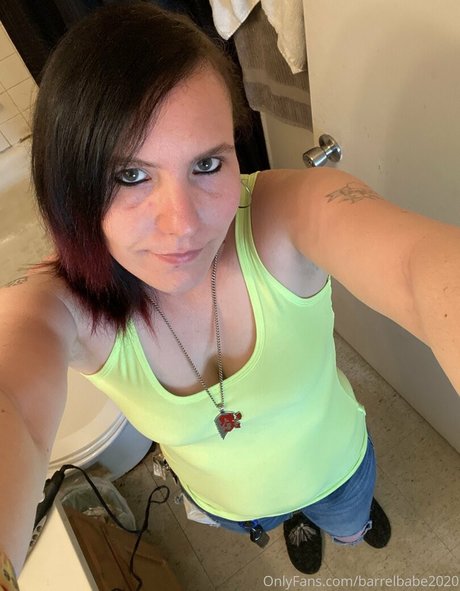 barrelbabe2020 estrella sexy foto