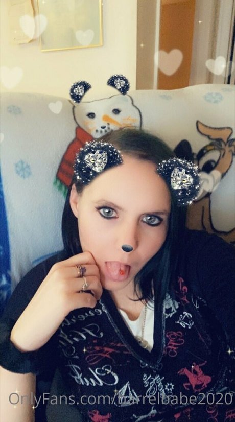 barrelbabe2020 estrella hermosa archivo