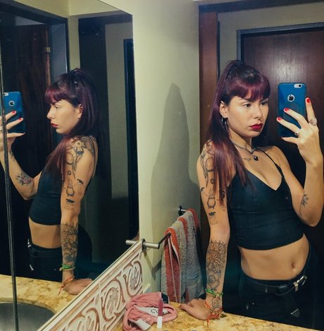 mariahh23 buena actriz fotos