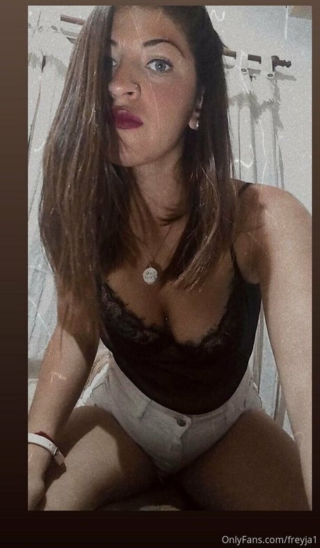 freyja1 modelo desnudo galería