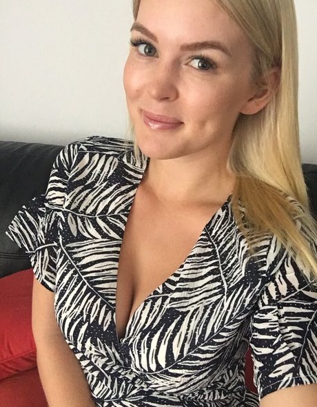 elleknox bonita actriz imágenes