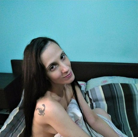 loryvancamp buen modelo archivo