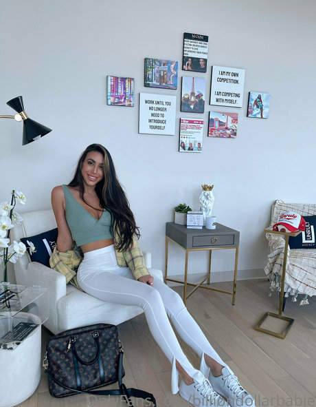 billiondollarbabie estrella desnuda foto