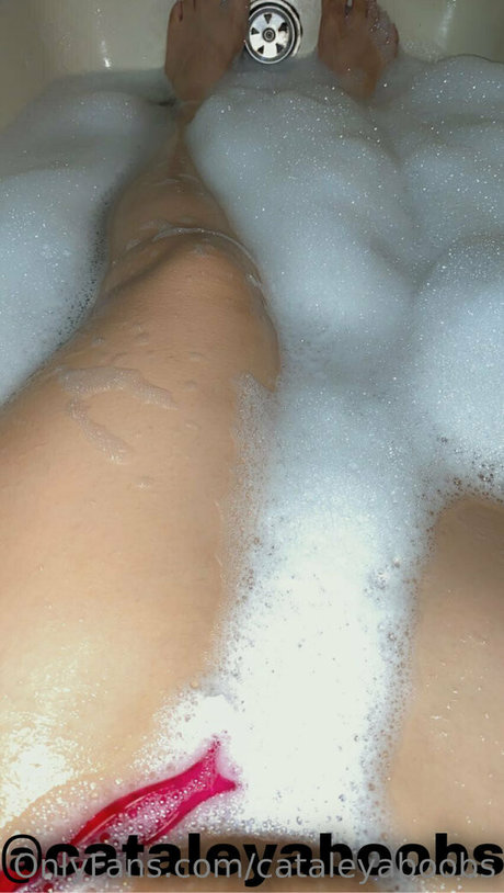 cataleyaboobs modelo erótico fotos