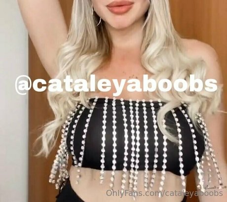 cataleyaboobs estrella porno de arte galería