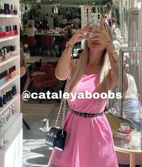 cataleyaboobs modelo de alta calidad galería