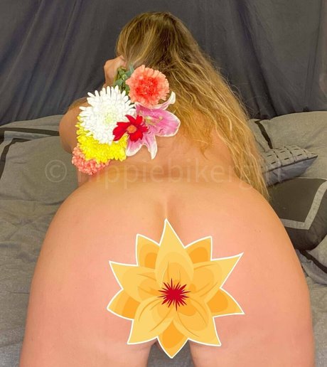 hippiebikergirlfree estrella porno superior foto