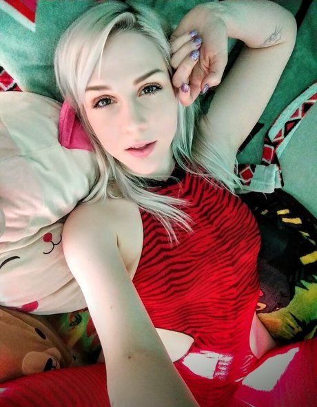 pelirroja con curvas onlyfans perfecto exclusivo imagen